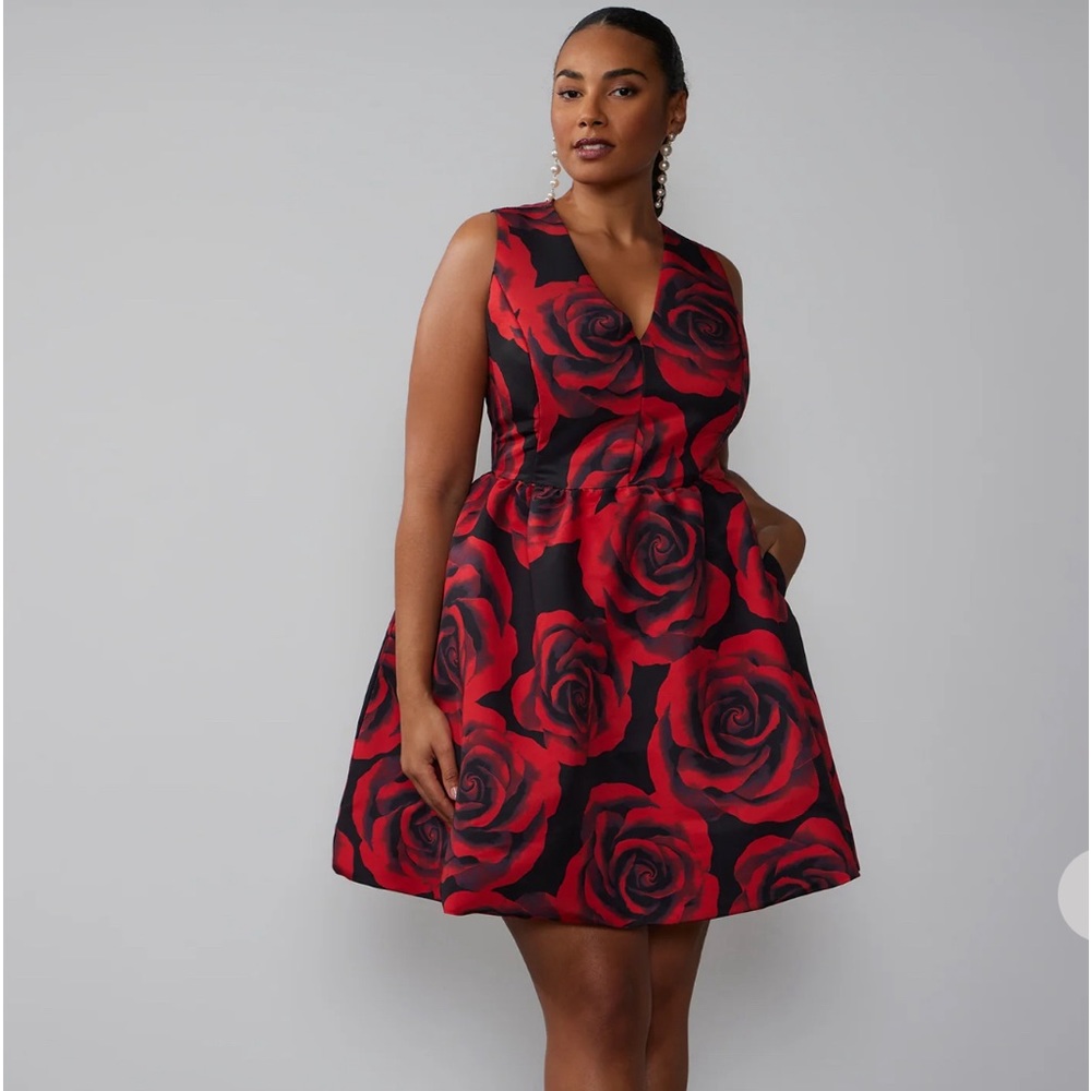 New York & Co WORN ONCE Mini Floral Bubble Dress with Red Roses on Black